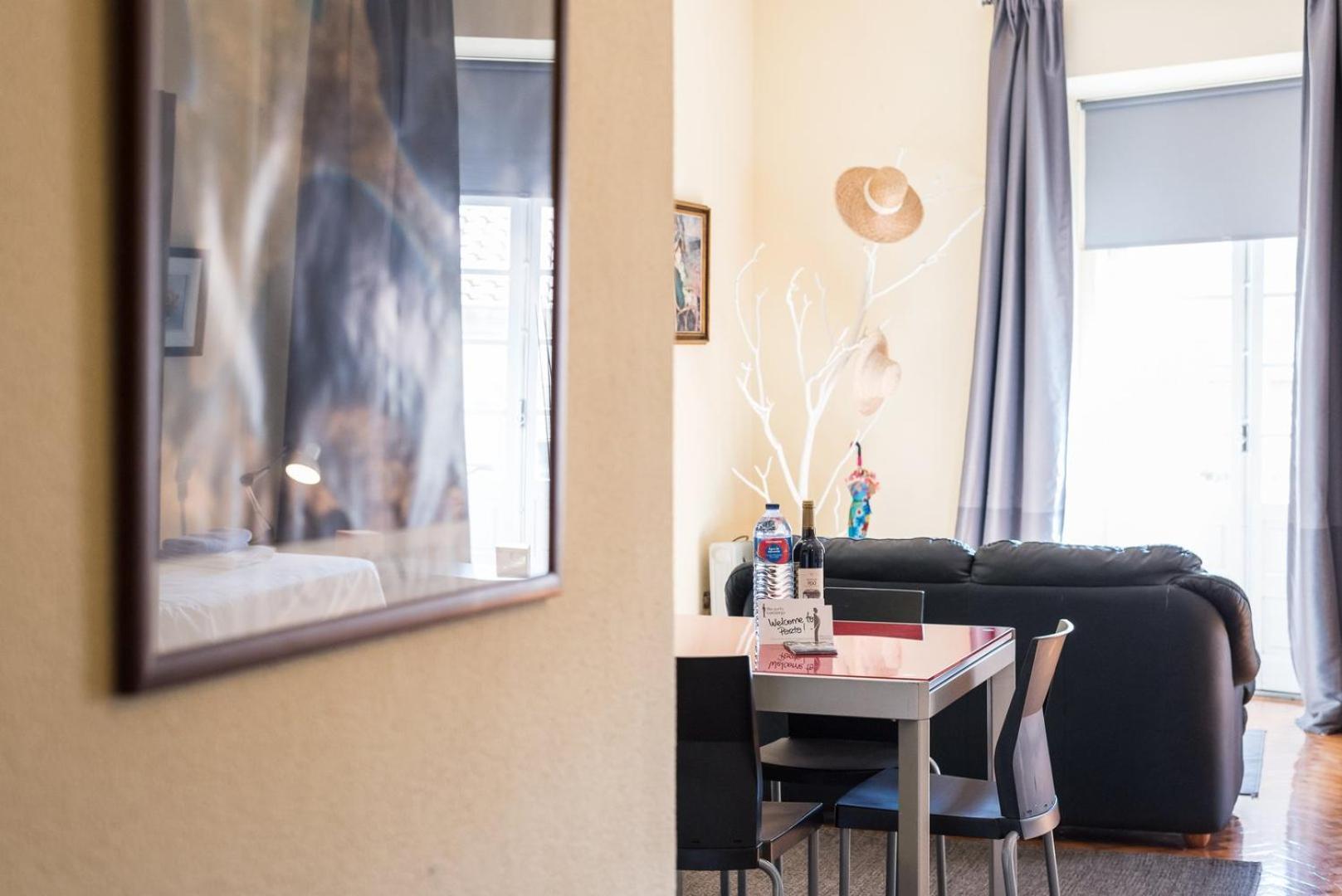 Guestready - Minimalistic Studio Downtown ปอร์โต ภายนอก รูปภาพ